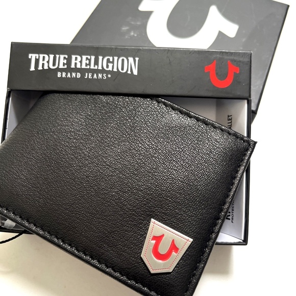 NWT TRUE RELIGION Slim Bifold Wallet Leather Logo Black Boxed ID Horner RFID X
